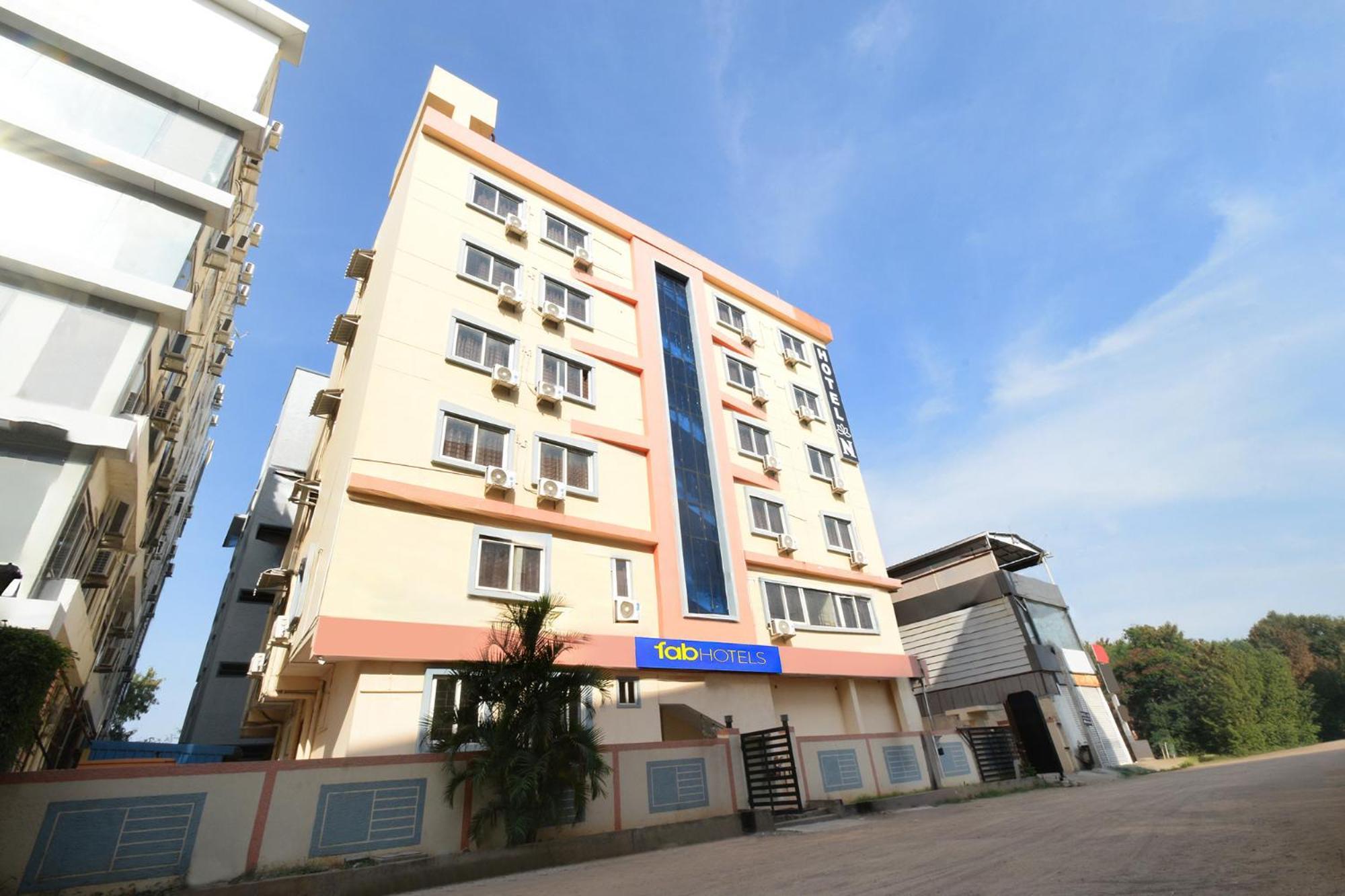 Fabhotel N Residency, Hitech City - 350M From Yashoda Hospital, Hitech City حيدر أباد المظهر الخارجي الصورة