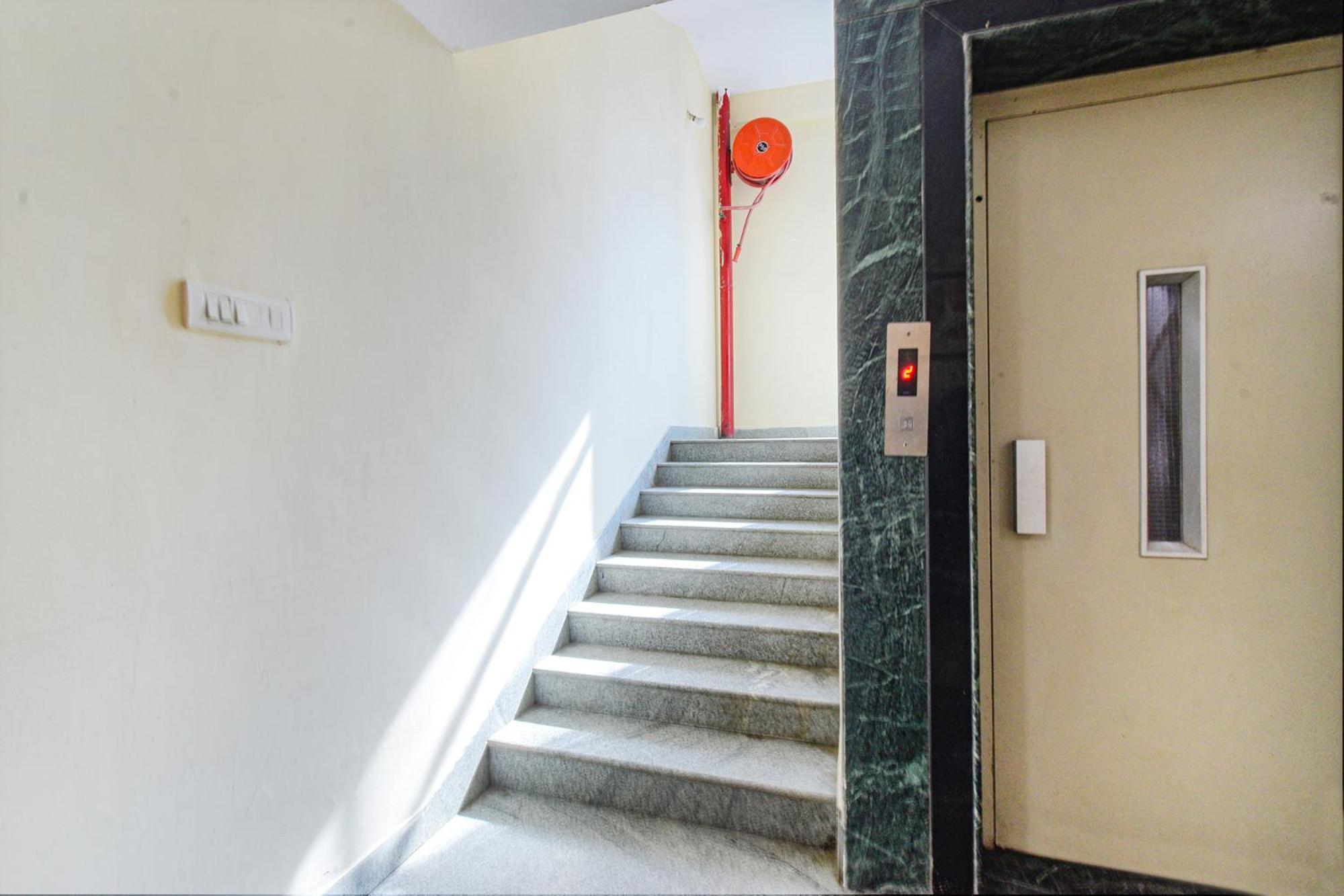 Fabhotel N Residency, Hitech City - 350M From Yashoda Hospital, Hitech City حيدر أباد المظهر الخارجي الصورة